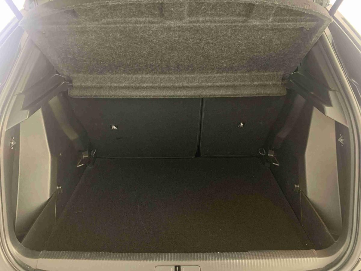 peugeot-2008-2024-gasolina-1199cc