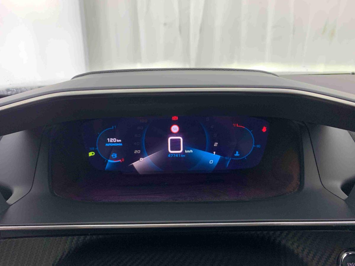 peugeot-2008-2021-gasolina-1199cc