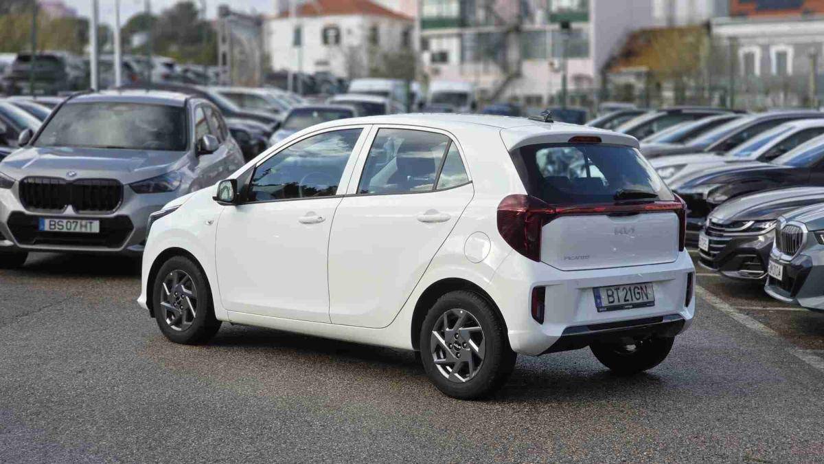 kia-picanto-2025-gasolina-998cc