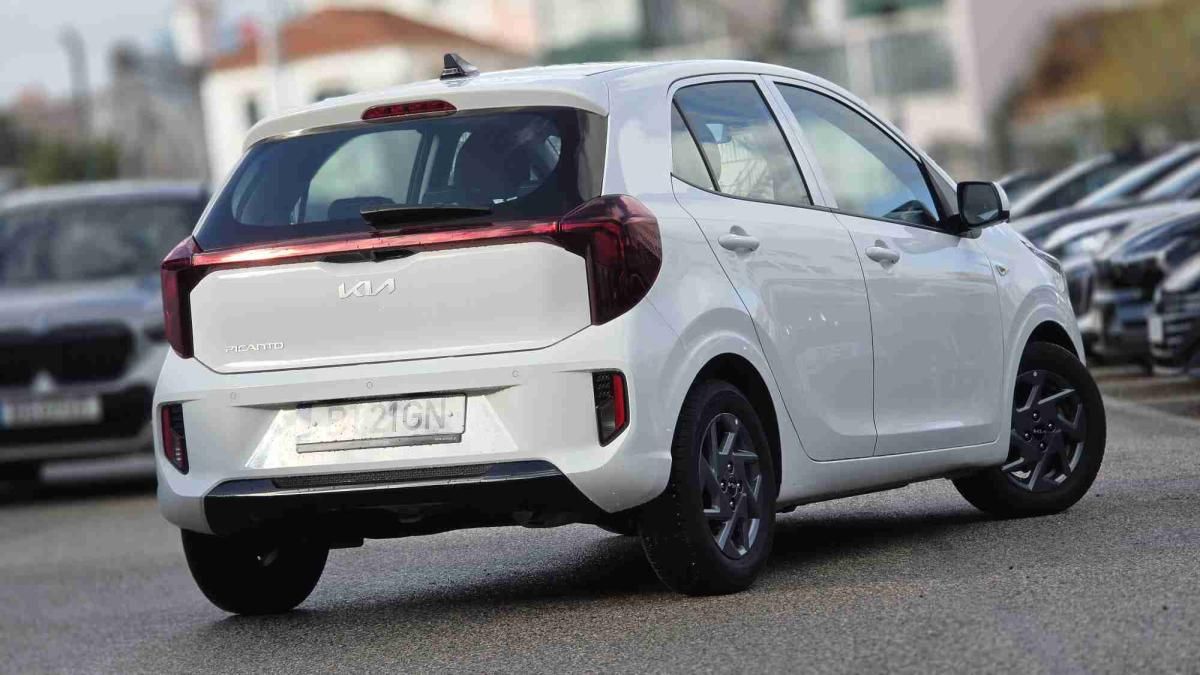 kia-picanto-2025-gasolina-998cc