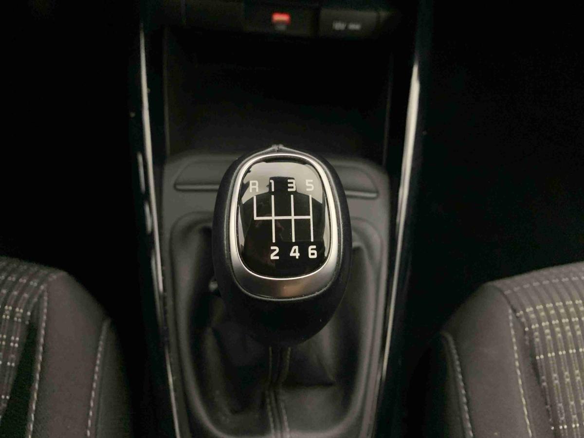 kia-stonic-2025-gasolina-998cc