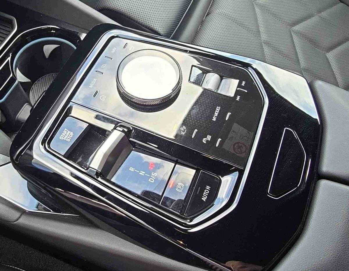 bmw-serie-5-2025-diesel-1995cc