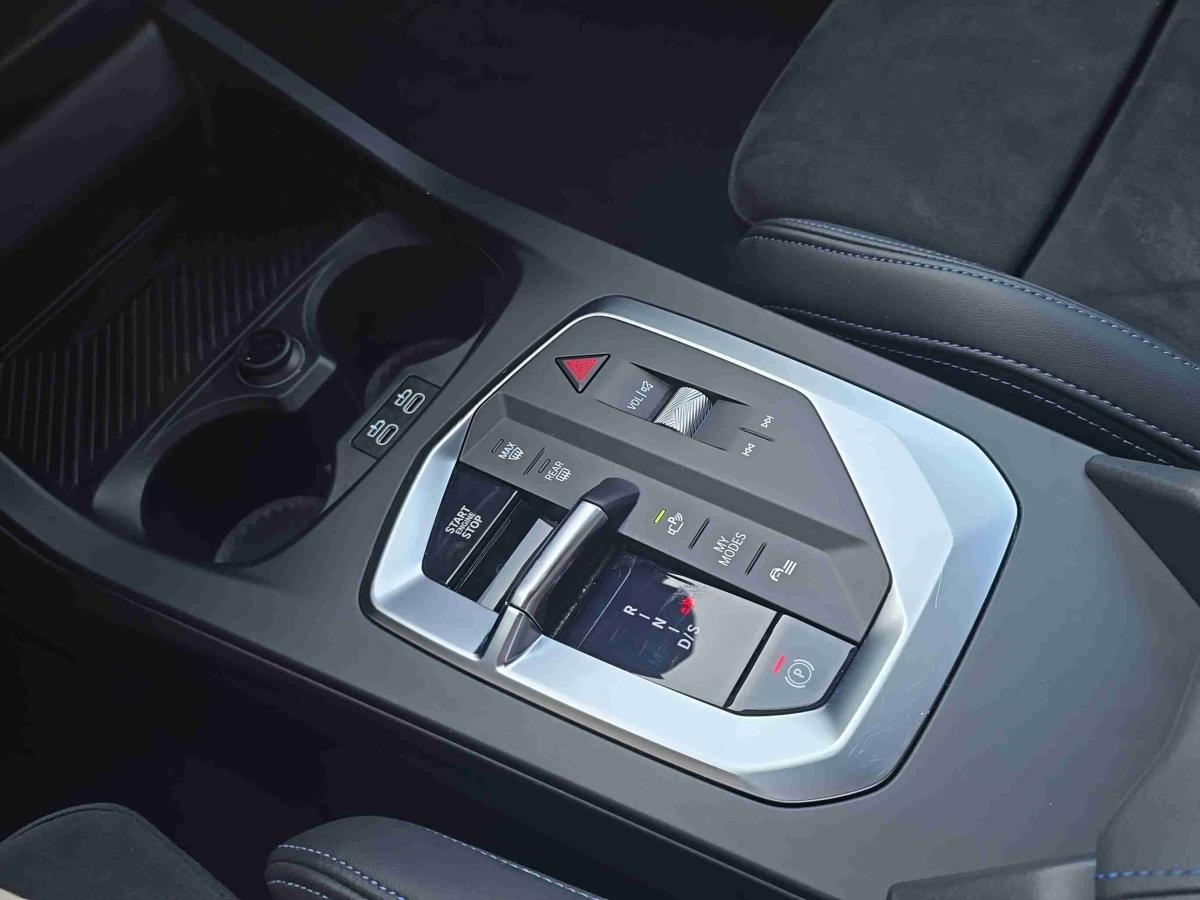 bmw-serie-1-2025-gasolina-1499cc