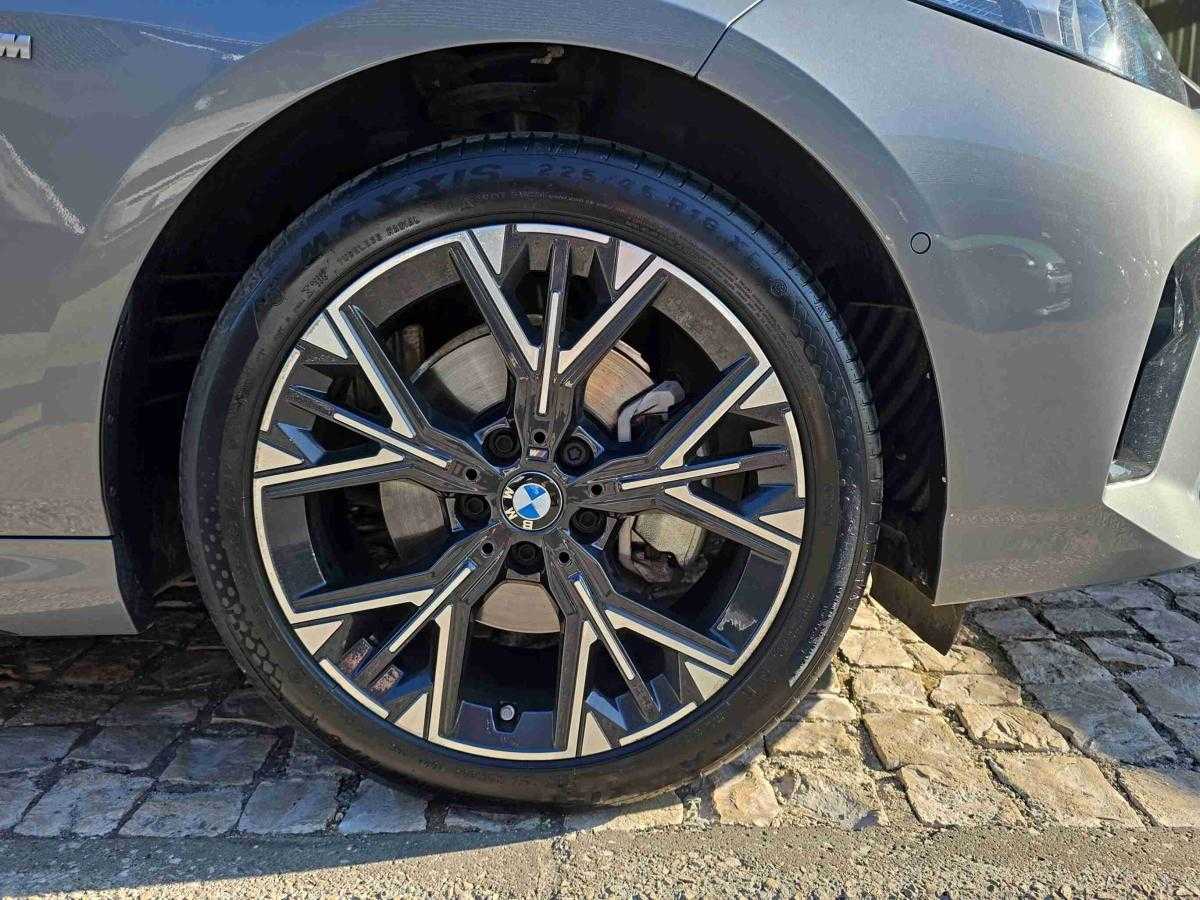 bmw-serie-1-2025-gasolina-1499cc