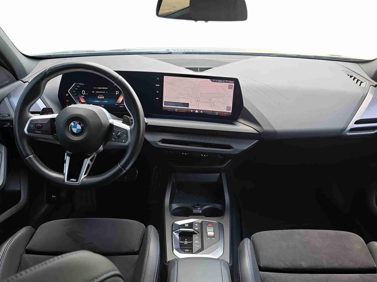 bmw-serie-1-2025-gasolina-1499cc