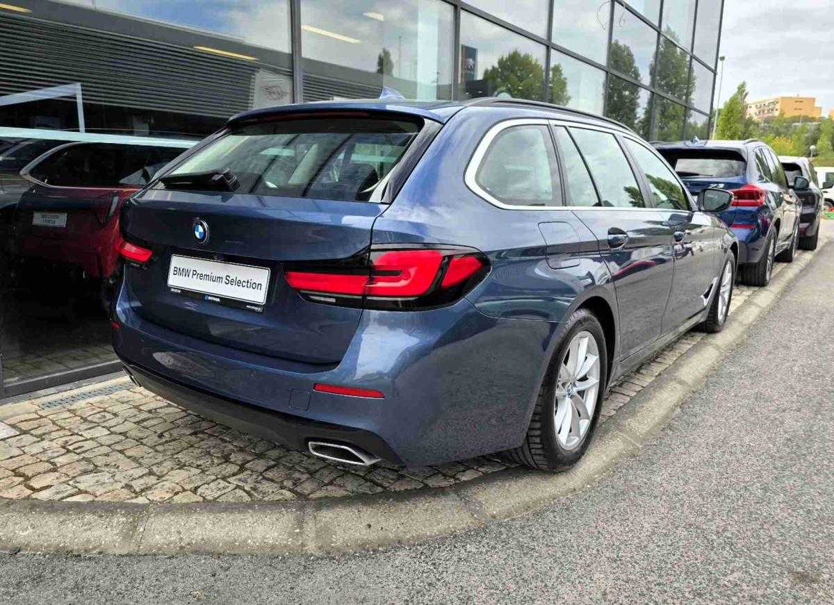 bmw-serie-5-2024-diesel-1995cc