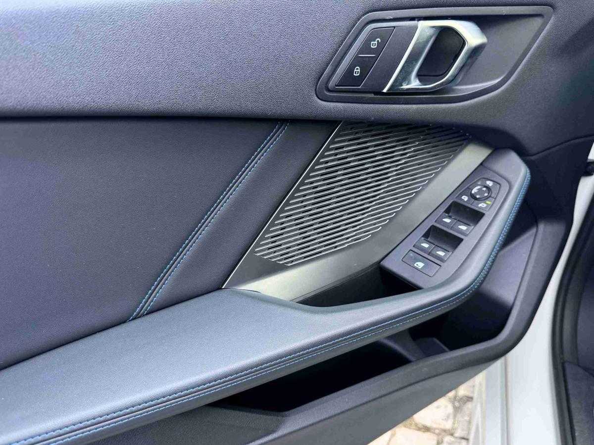bmw-serie-1-2026-gasolina-1499cc