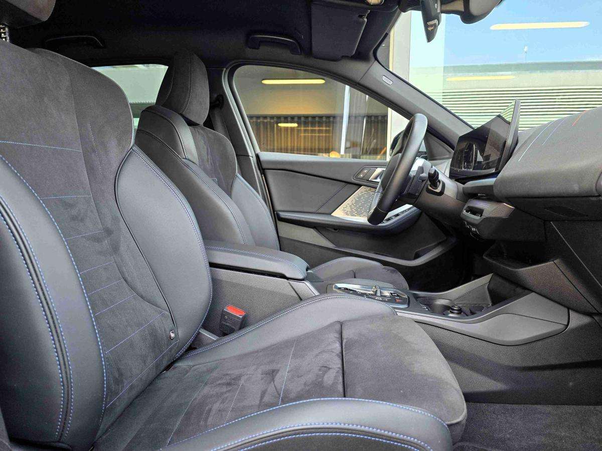 bmw-serie-1-2025-gasolina-1499cc