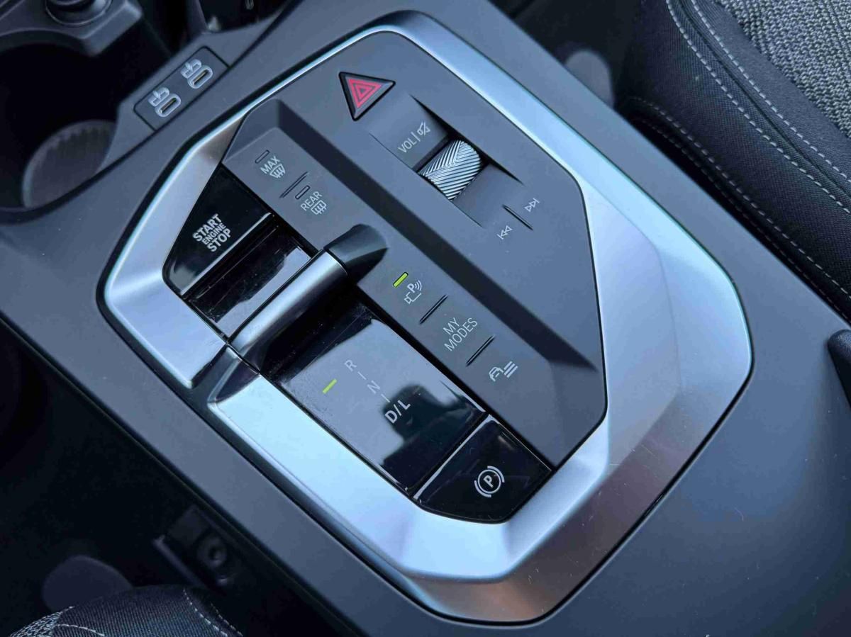 bmw-321-2025-gasolina-1499cc