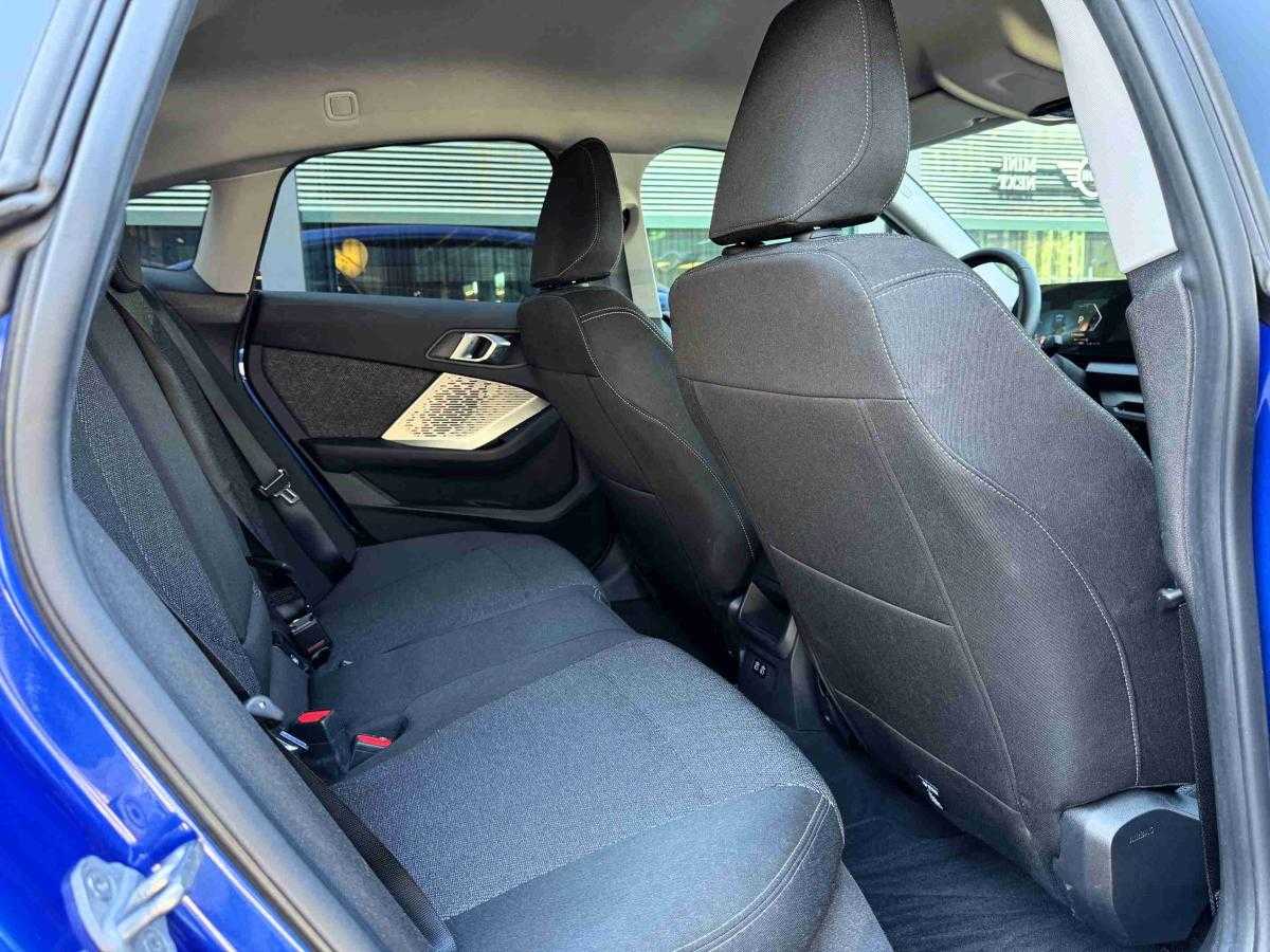 bmw-321-2025-gasolina-1499cc
