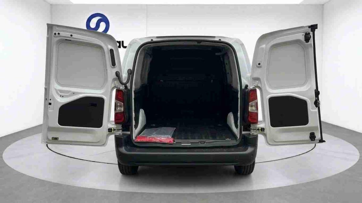 fiat-doblo-2025-diesel-1499cc