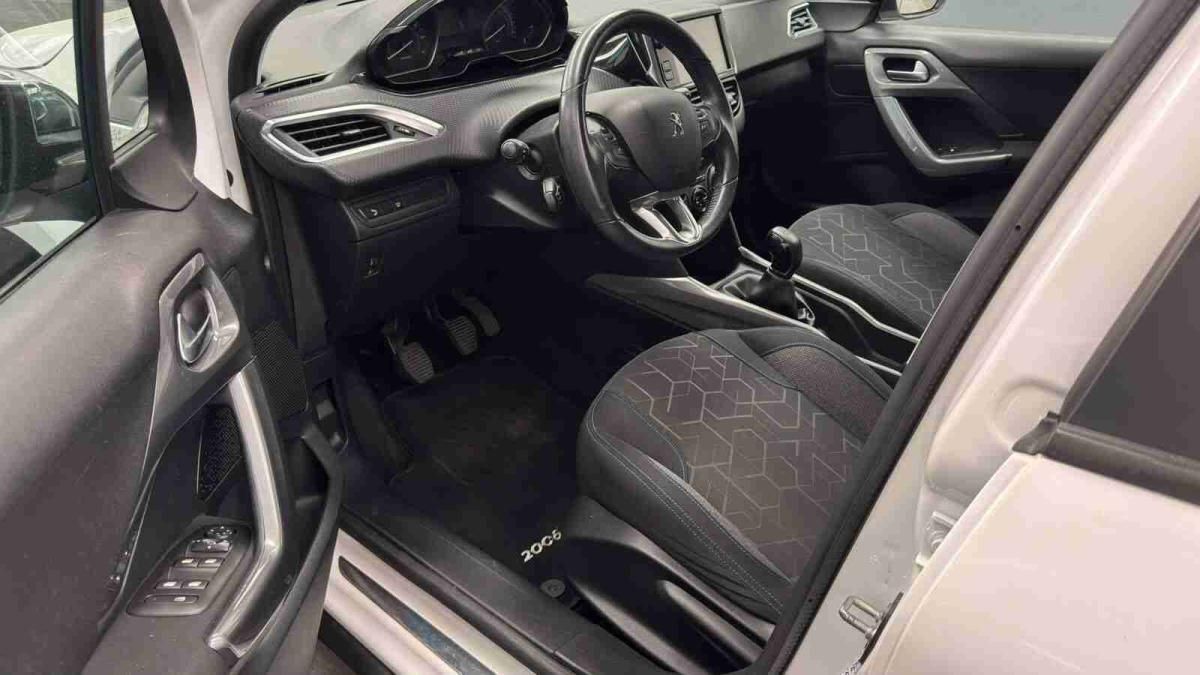 peugeot-2008-2019-gasolina-1199cc