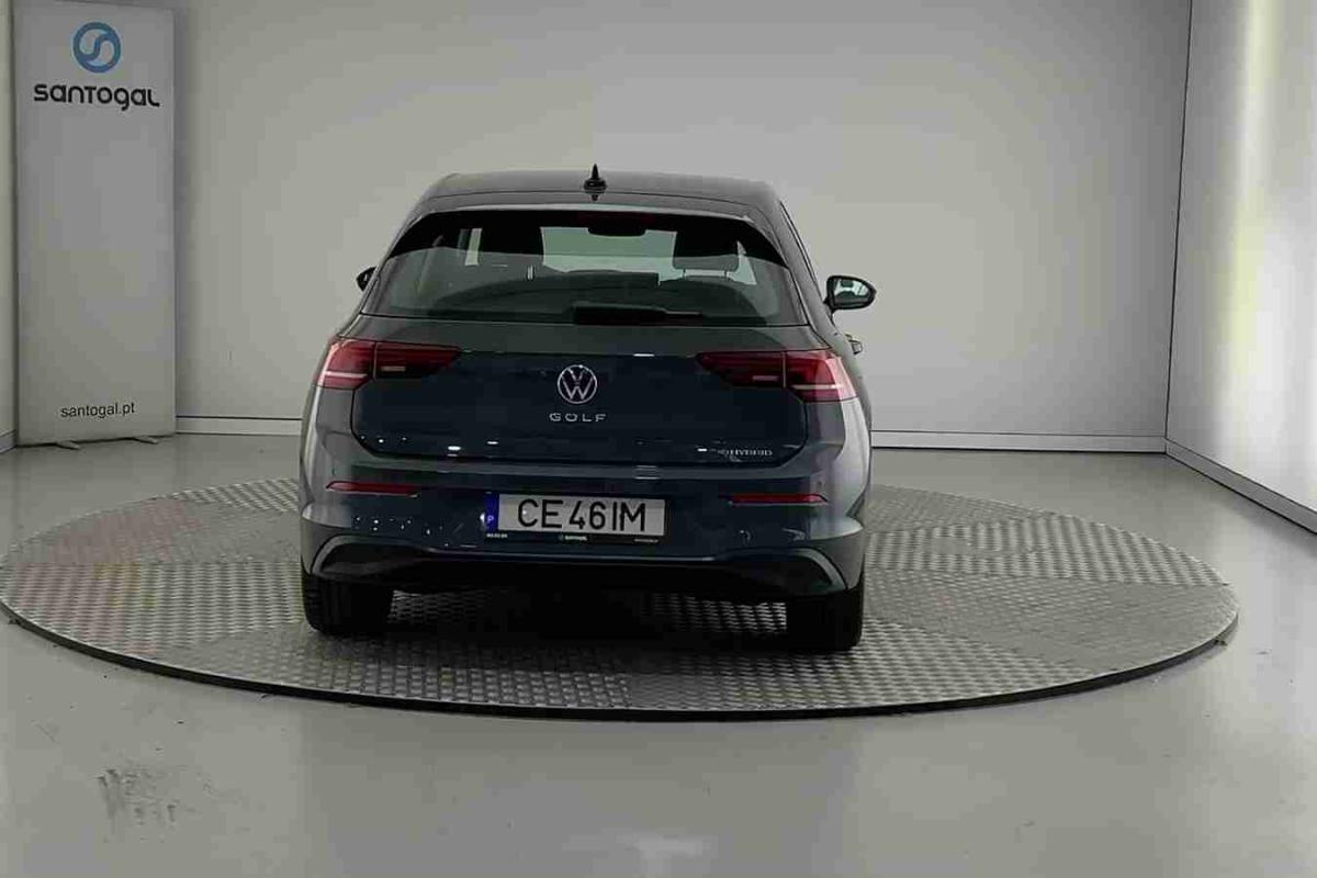 volkswagen-golf-2026-hibrido-1498cc