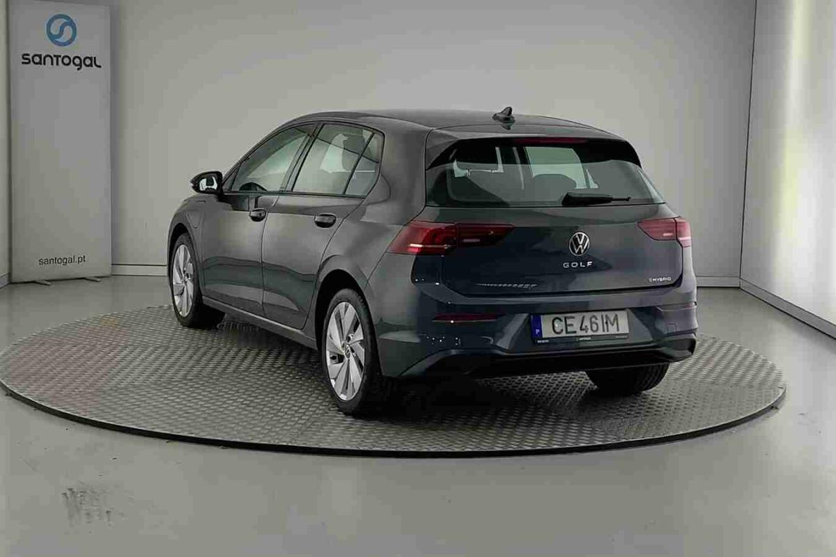 volkswagen-golf-2026-hibrido-1498cc
