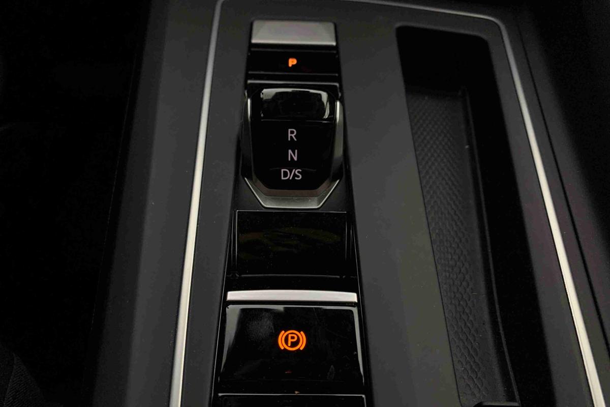 volkswagen-golf-2026-hibrido-1498cc