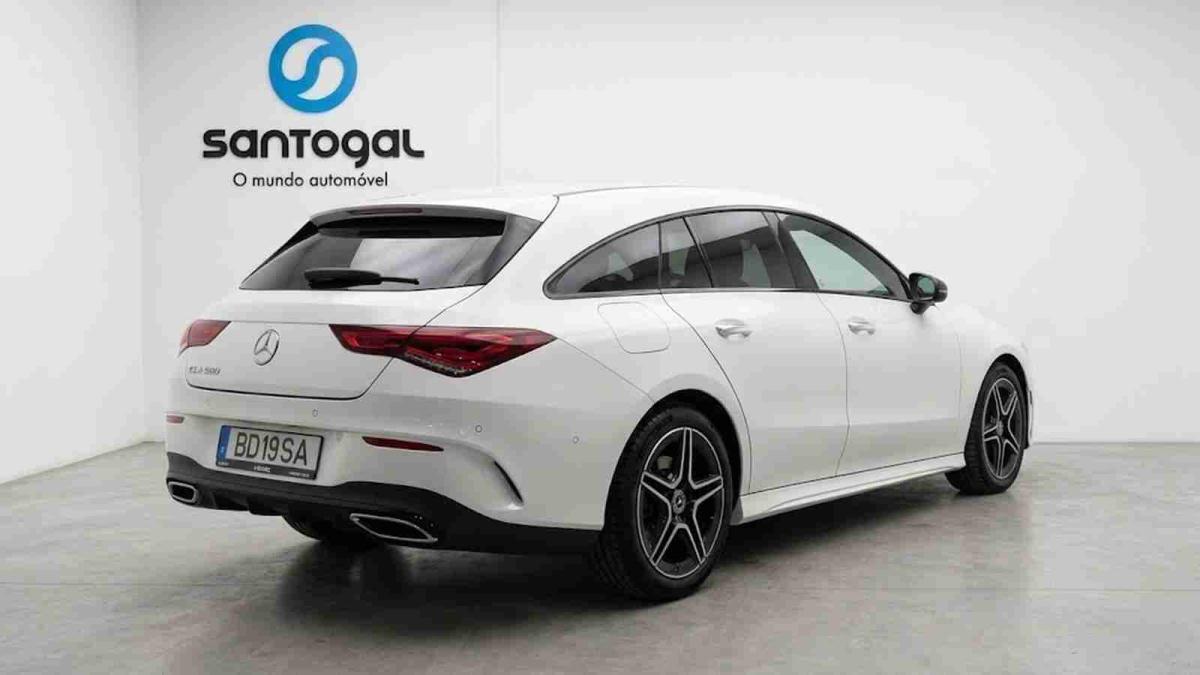mercedes-benz-cla-2023-hibrido-1332cc