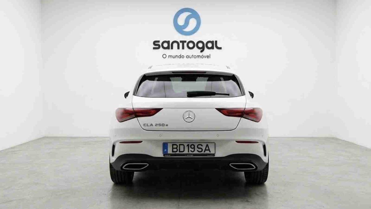 mercedes-benz-cla-2023-hibrido-1332cc