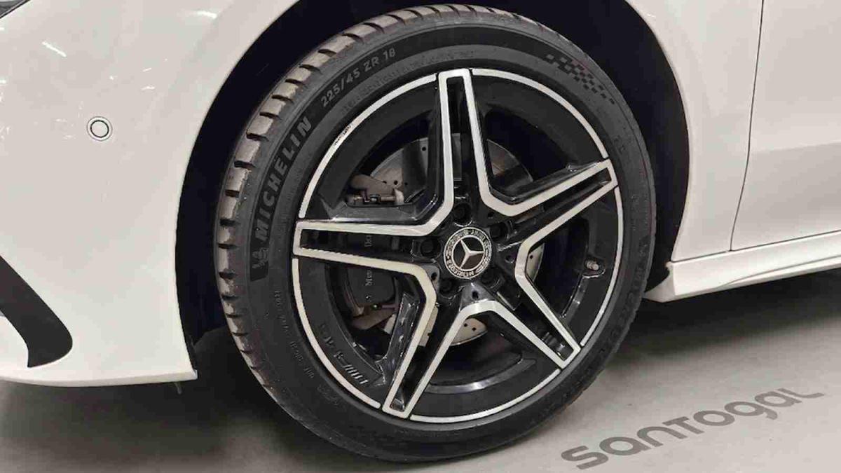 mercedes-benz-cla-2023-hibrido-1332cc