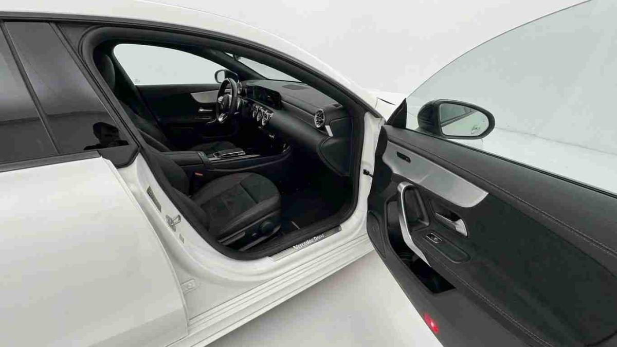 mercedes-benz-cla-2023-hibrido-1332cc