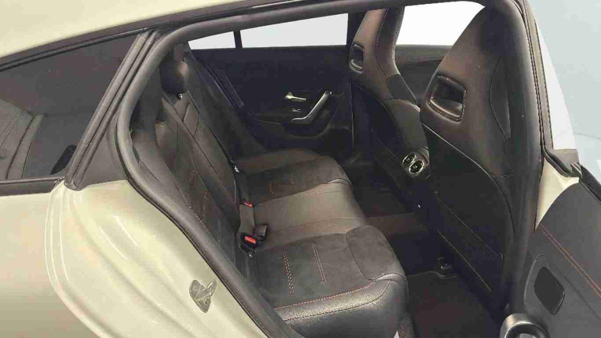 mercedes-benz-cla-2023-hibrido-1332cc