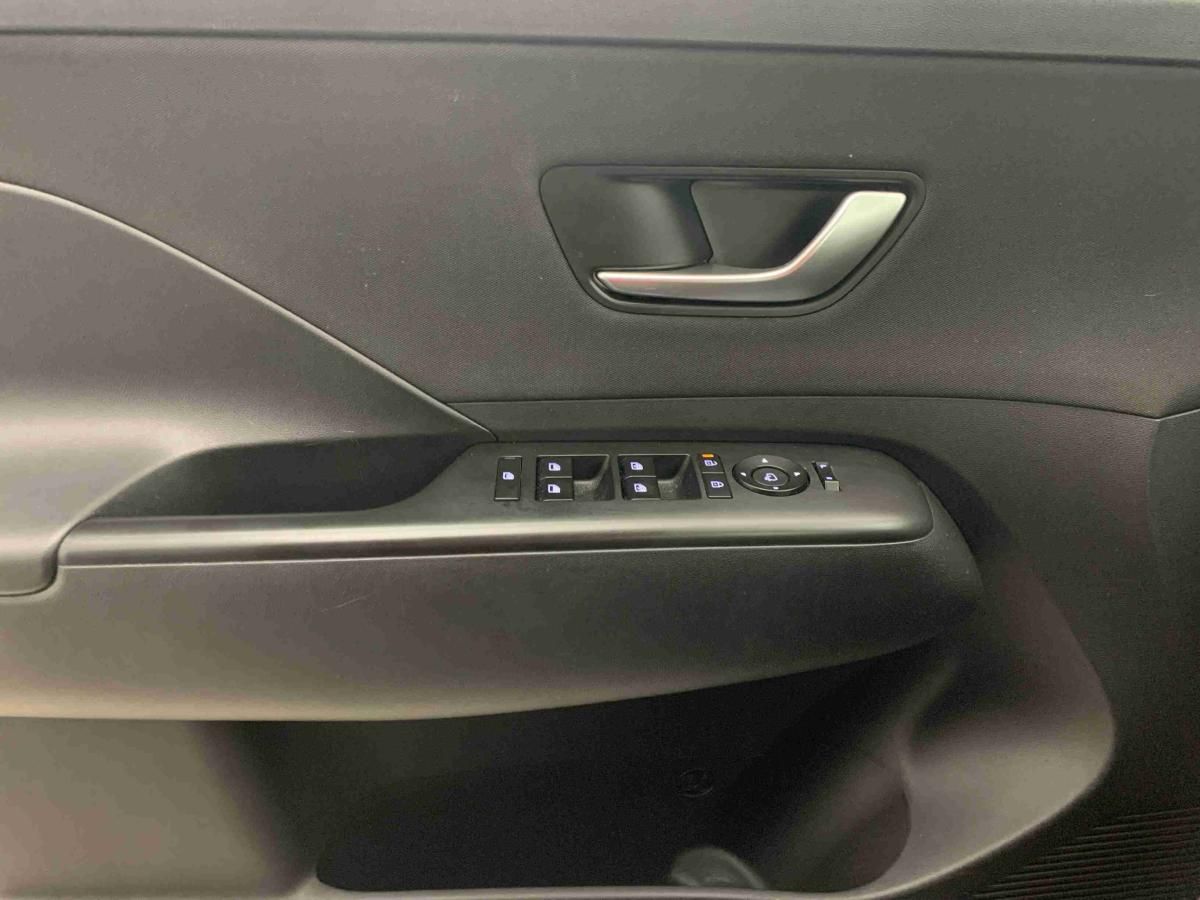 hyundai-kauai-2024-gasolina-998cc