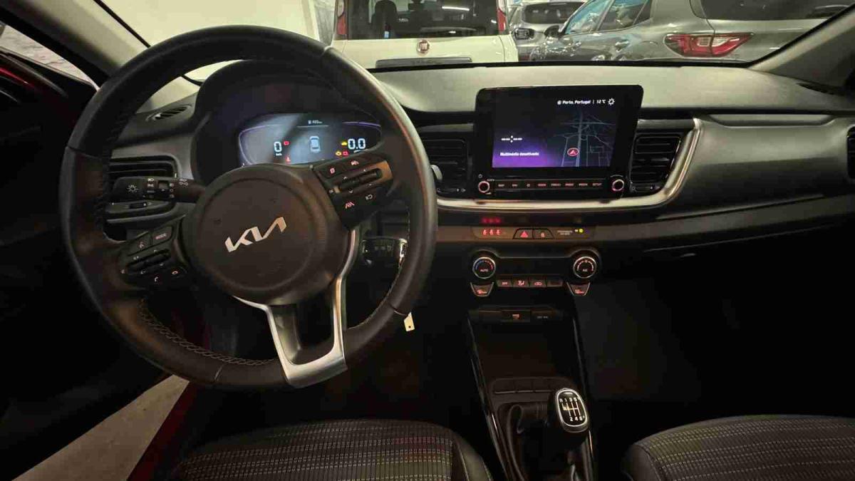 kia-stonic-2025-gasolina-998cc