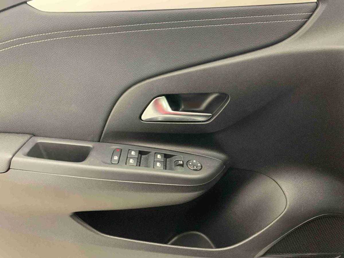 opel-corsa-2025-gasolina-1199cc