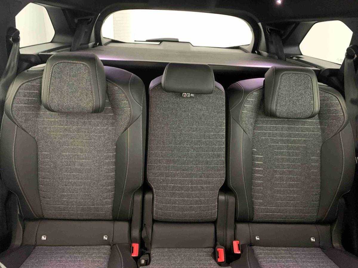 peugeot-5008-2025-gasolina-1199cc