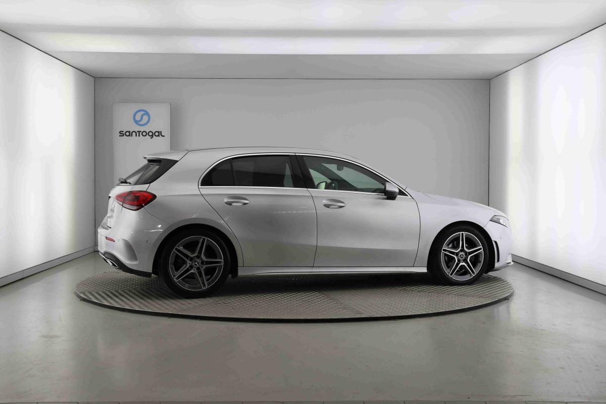 mercedes-benz-180-2018-diesel-1461cc