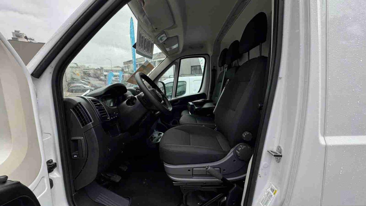 citroen-jumper-2025-diesel-2184cc