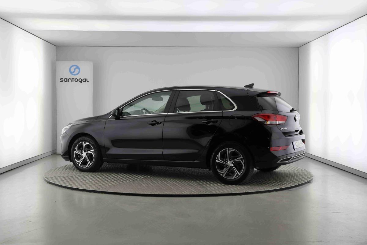 hyundai-i30-2023-gasolina-998cc