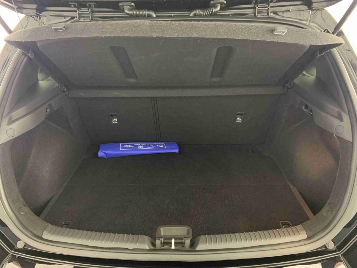 hyundai-i30-2023-gasolina-998cc