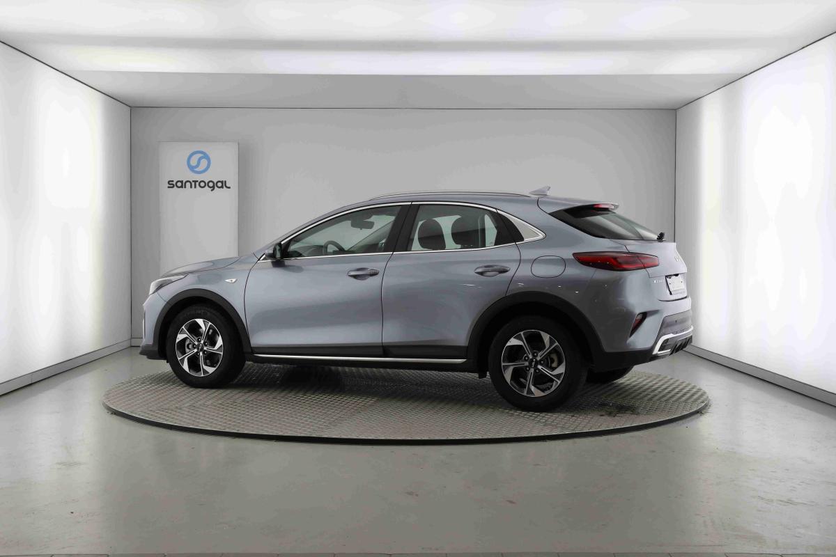 kia-xceed-2025-gasolina-998cc