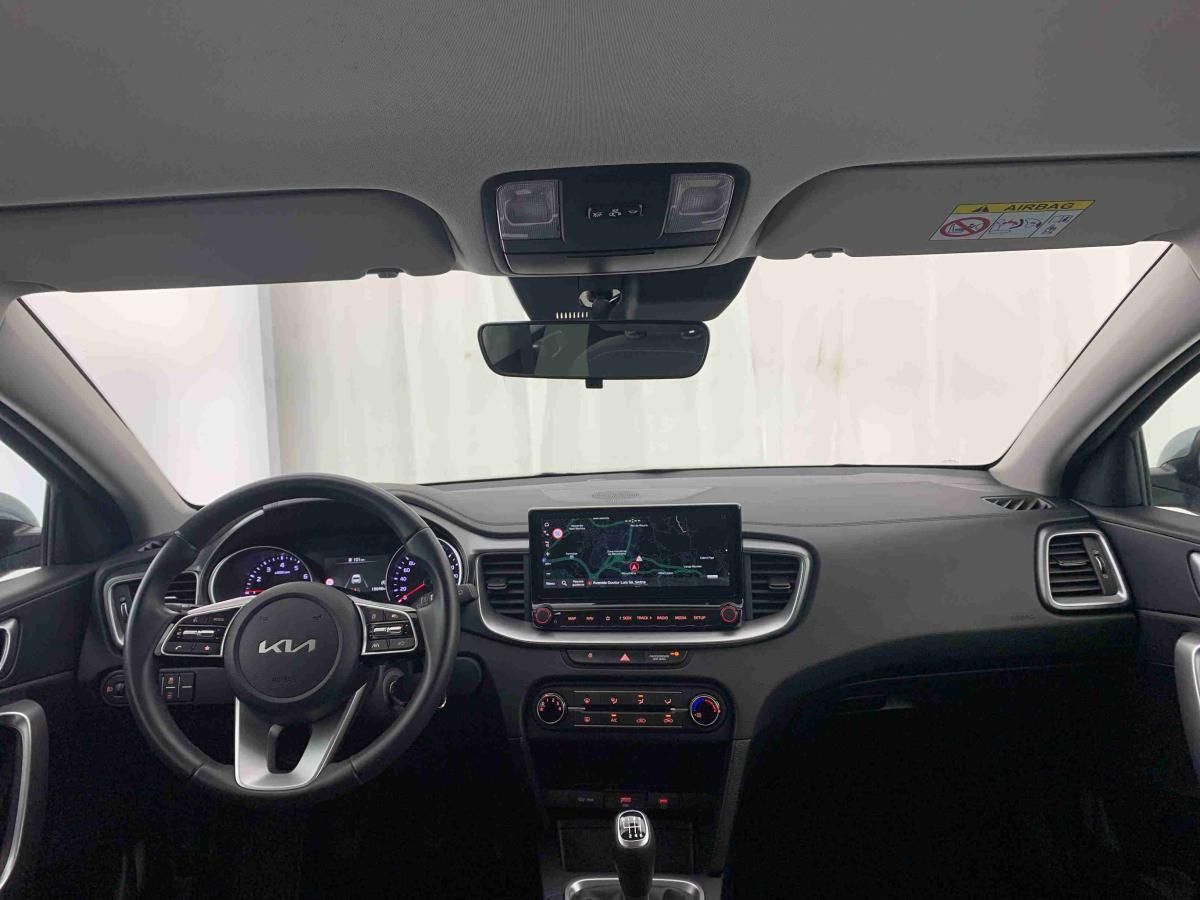 kia-xceed-2025-gasolina-998cc