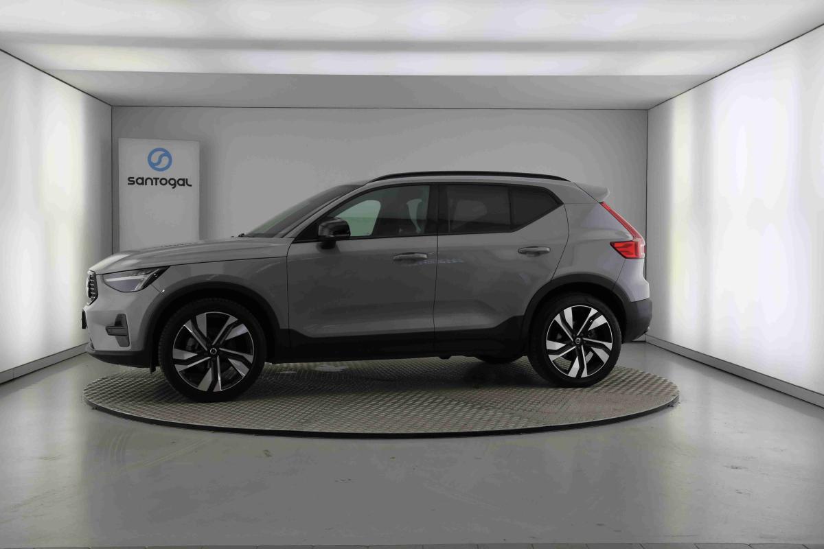 volvo-xc40-2025-gasolina-1969cc