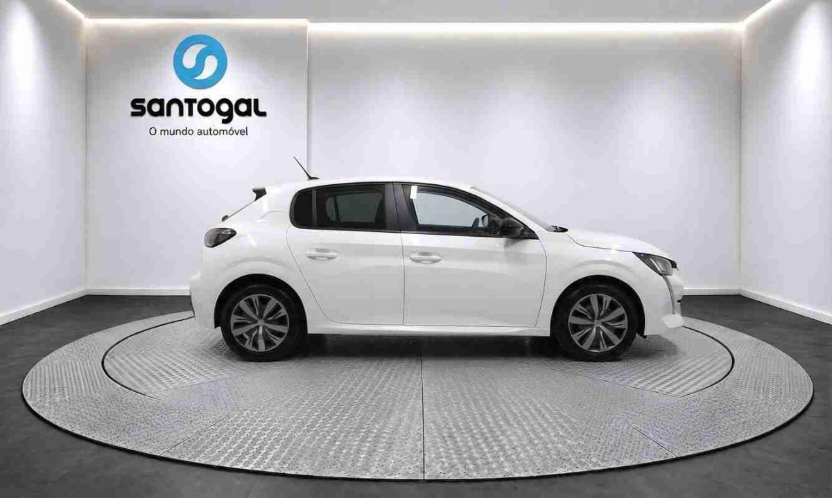 peugeot-208-2023-gasolina-1199cc