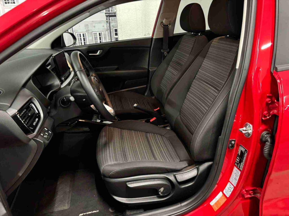 kia-stonic-2025-gasolina-998cc
