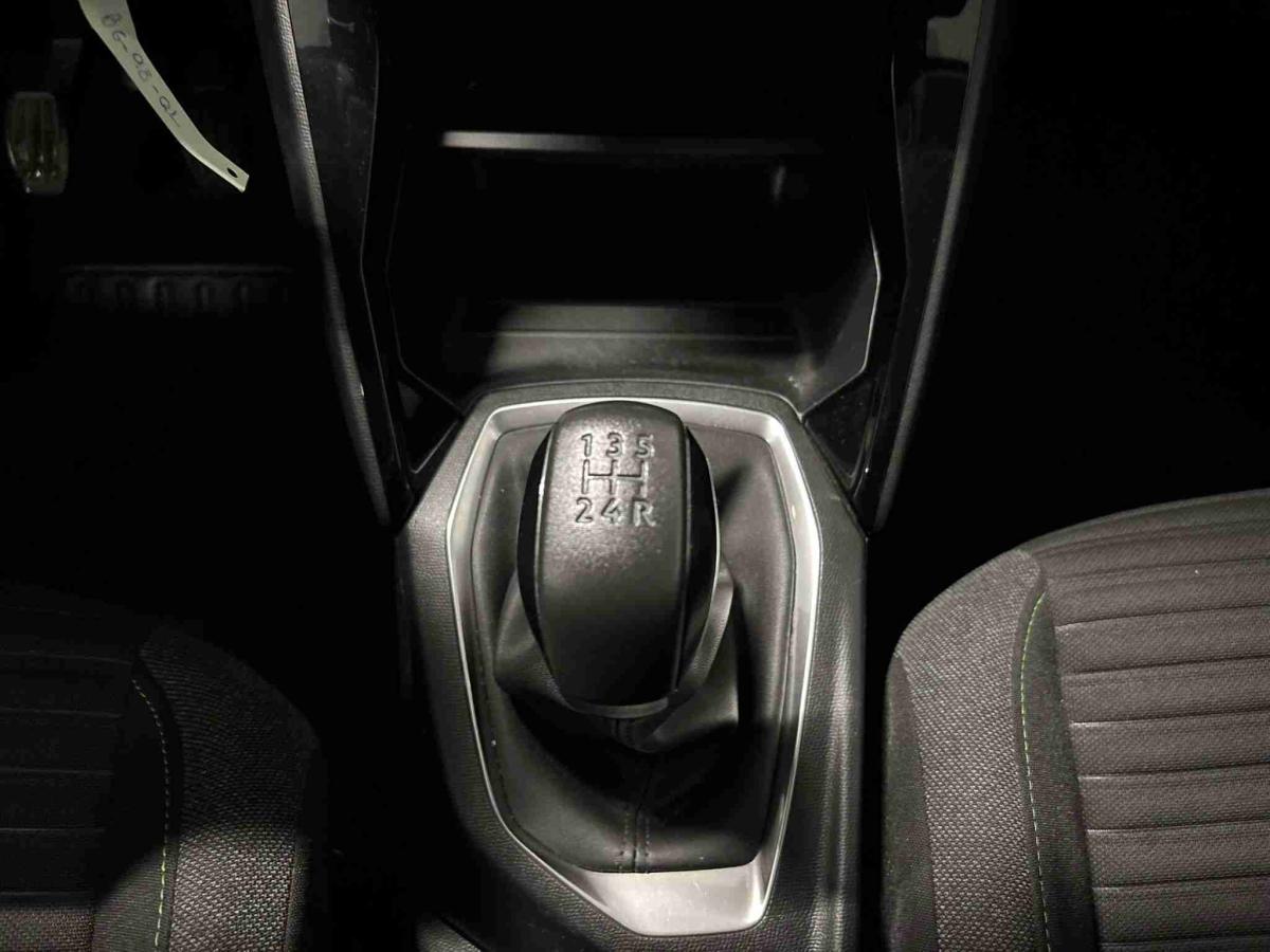 peugeot-208-2024-gasolina-1199cc