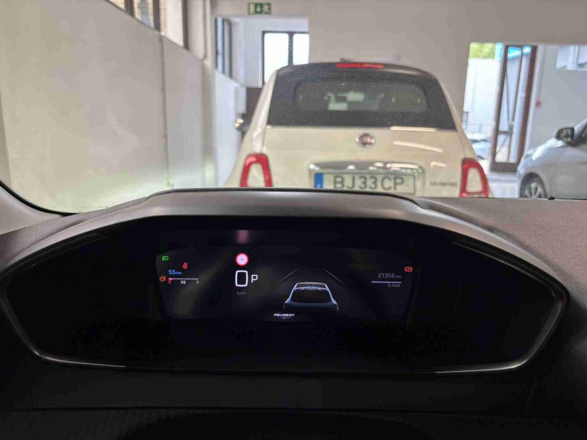 peugeot-208-2025-gasolina-1199cc