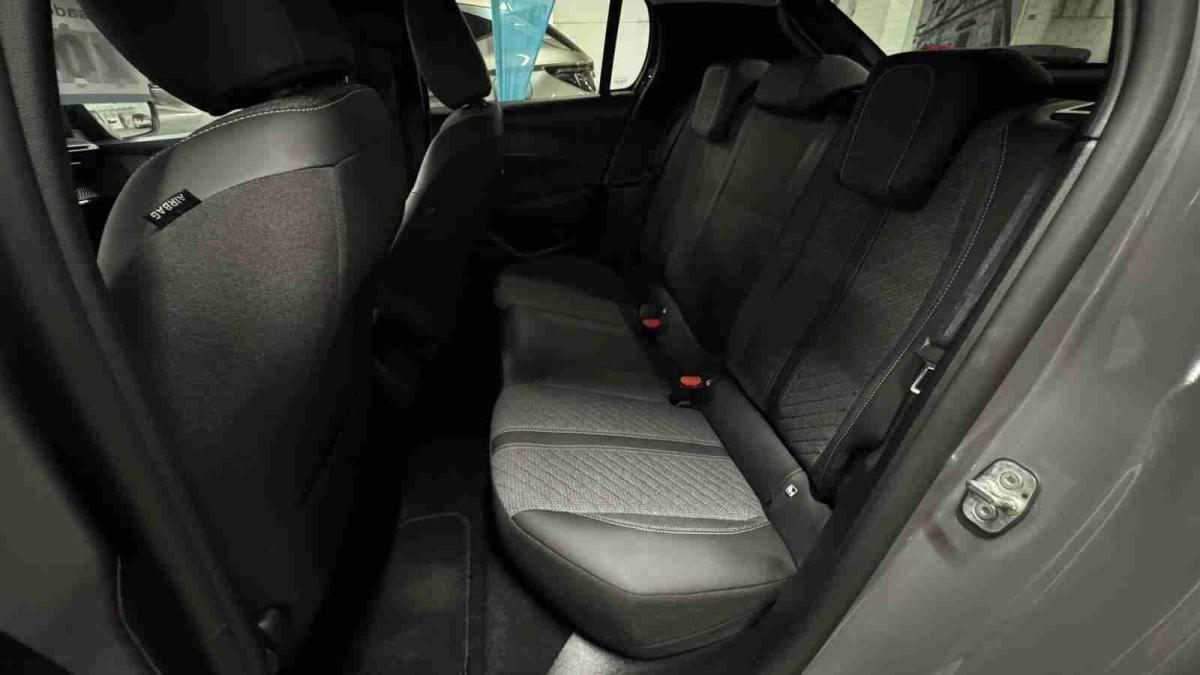 peugeot-208-2025-gasolina-1199cc