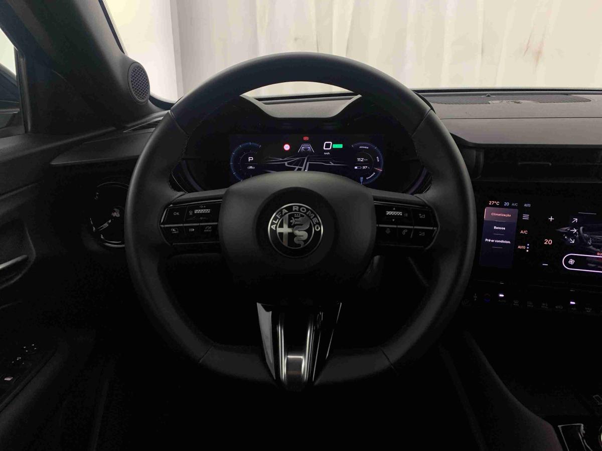 alfa-romeo-junior-2025-eletrico-0cc