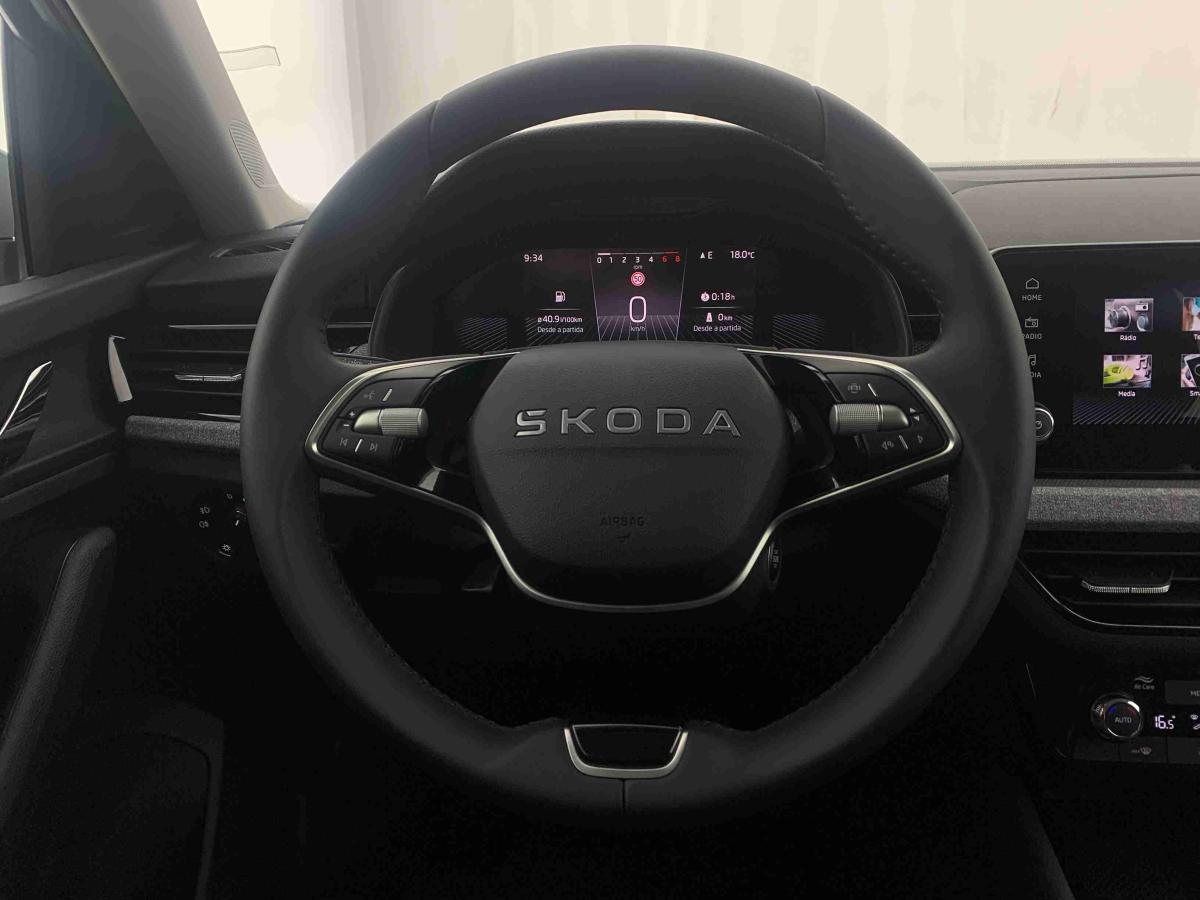 skoda-kamiq-2025-gasolina-999cc