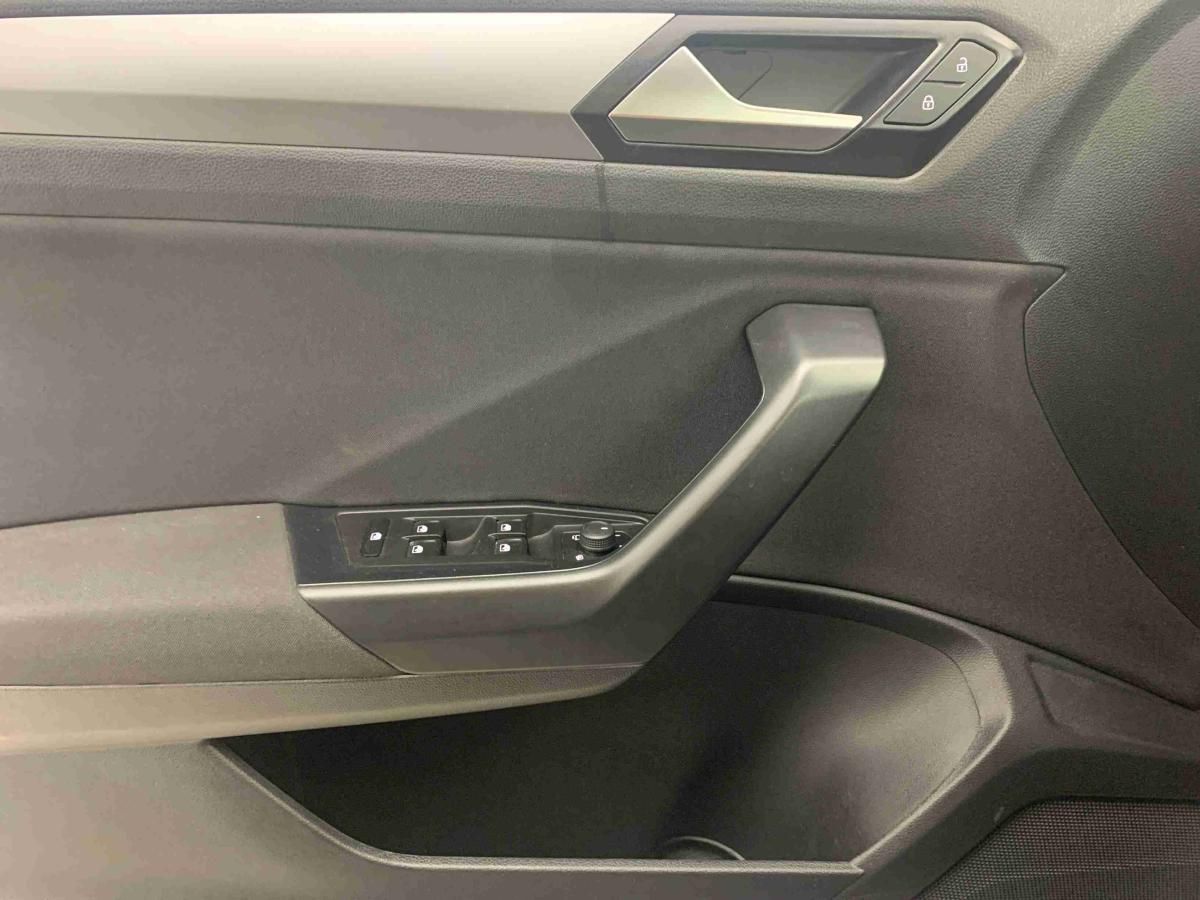 volkswagen-t-roc-2024-gasolina-999cc