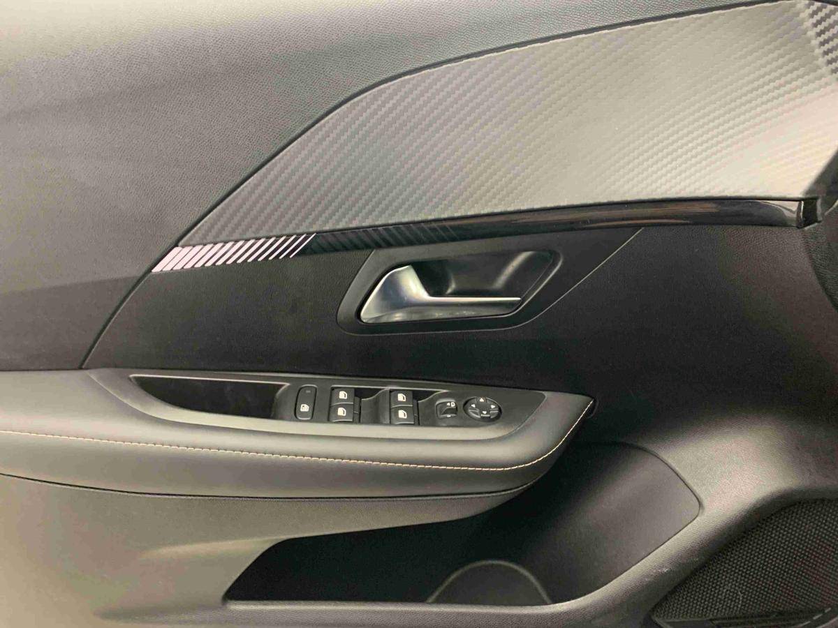 peugeot-208-2025-gasolina-1199cc