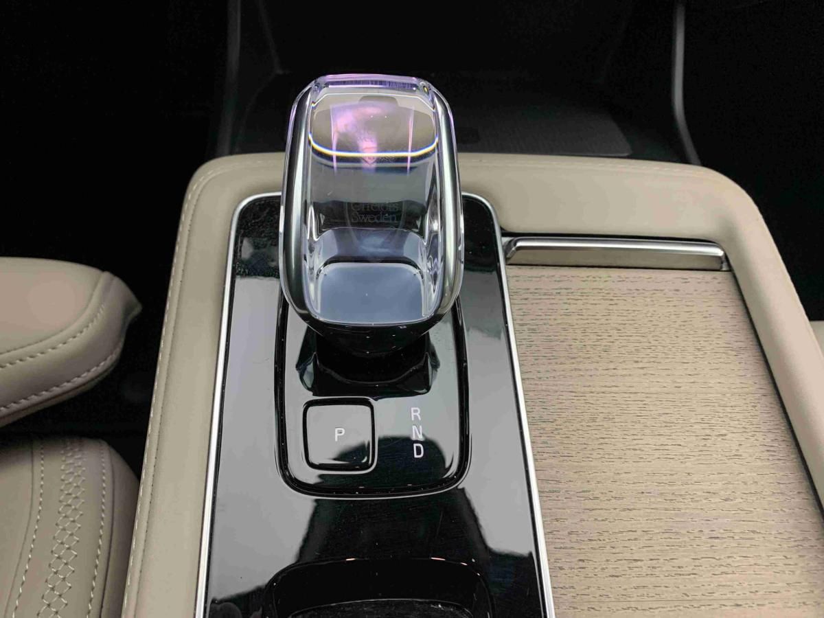 volvo-xc90-2025-hibrido-1969cc