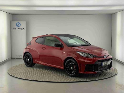 toyota-yaris-2025-gasolina-1618cc