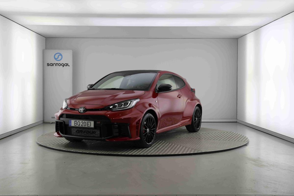 toyota-yaris-2025-gasolina-1618cc