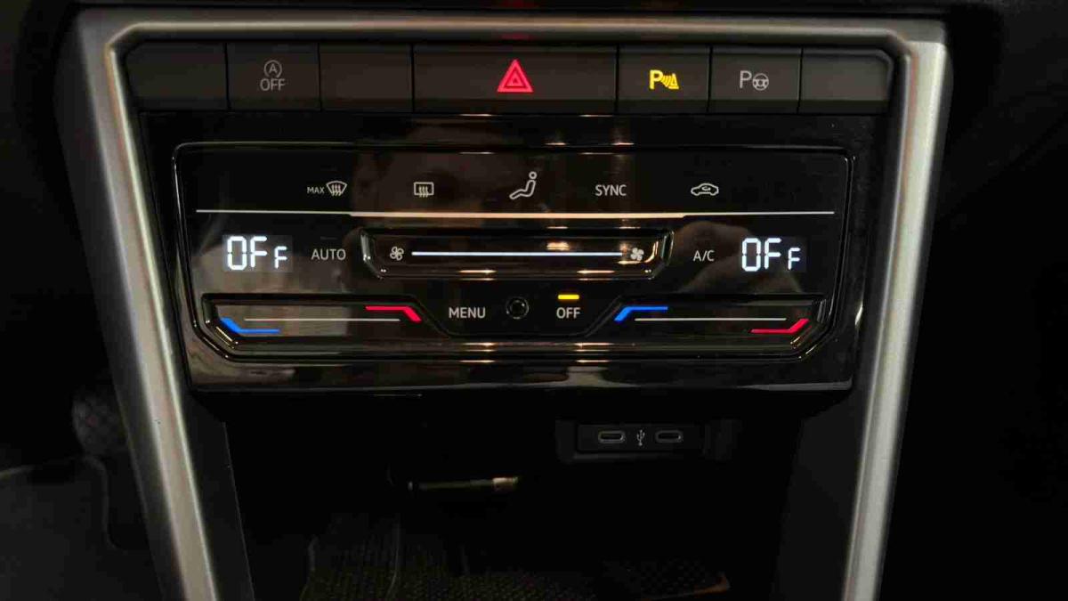 volkswagen-t-roc-2025-gasolina-999cc