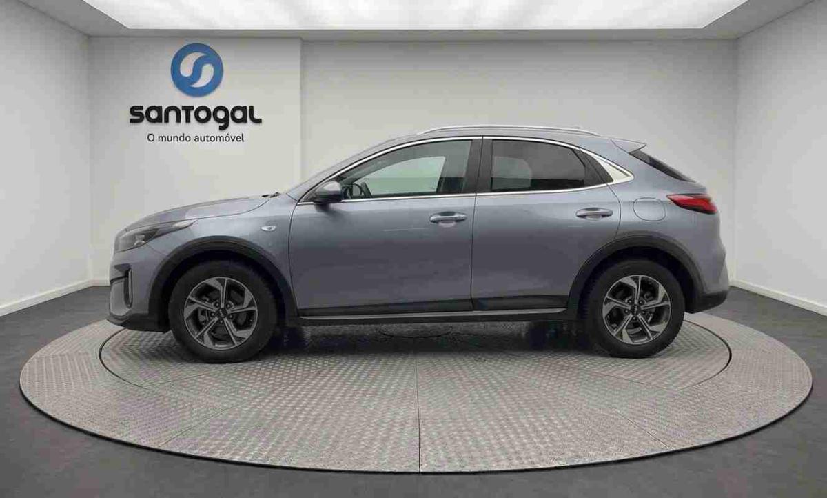 kia-xceed-2025-gasolina-998cc