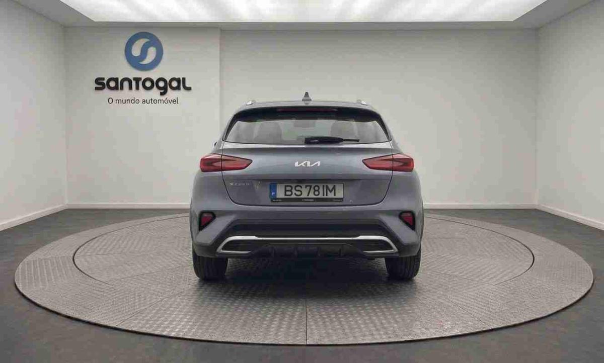 kia-xceed-2025-gasolina-998cc